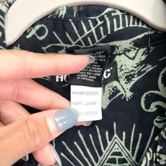 Hot Topic Shirt Men’s S Cosmic Tarot Occult All Over Print Black Short Sleeve - Picture 3 of 5